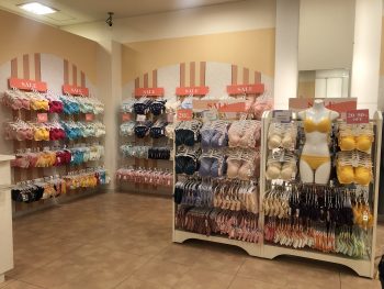 Amo Style By Triumph ワカバウォーク 東武東上線若葉駅